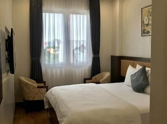 The Moon Hotel 2